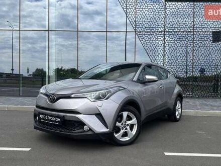 Тойота C-HR 2019 в Киеве на Automoto.ua Серый Тойота C-HR, объемом двигателя 1.2 л и пробегом 62 тыс. км за 20897 $, фото 1 на Automoto.ua