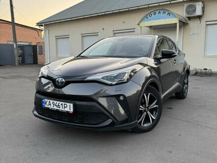 Тойота C-HR 2020 в Киеве на Automoto.ua Серый Тойота C-HR, объемом двигателя 1.8 л и пробегом 49 тыс. км за 26500 $, фото 1 на Automoto.ua