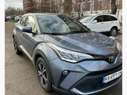 Серый Тойота C-HR, объемом двигателя 1.2 л и пробегом 79 тыс. км за 23500 $, фото 1 на Automoto.ua