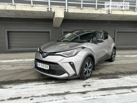 Сірий Тойота C-HR, об'ємом двигуна 2 л та пробігом 76 тис. км за 28200 $, фото 1 на Automoto.ua