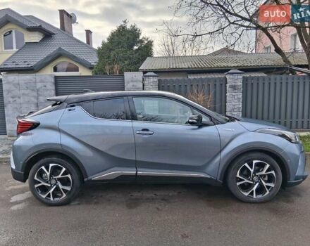 Серый Тойота C-HR, объемом двигателя 1.99 л и пробегом 32 тыс. км за 28200 $, фото 1 на Automoto.ua