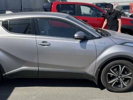 Тойота C-HR 2020 в Киеве на Automoto.ua Серый Тойота C-HR, объемом двигателя 1.8 л и пробегом 82 тыс. км за 25500 $, фото 1 на Automoto.ua