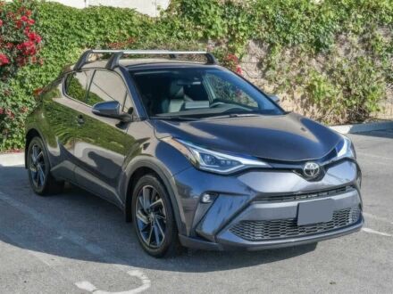 Серый Тойота C-HR, объемом двигателя 2 л и пробегом 33 тыс. км за 8400 $, фото 1 на Automoto.ua