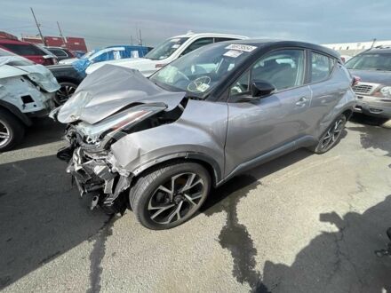 Тойота C-HR 2020 у Прилуках на Automoto.ua Сірий Тойота C-HR, об'ємом двигуна 2 л та пробігом 52 тис. км за 12700 $, фото 1 на Automoto.ua