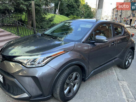 Серый Тойота C-HR, объемом двигателя 2 л и пробегом 78 тыс. км за 21500 $, фото 1 на Automoto.ua