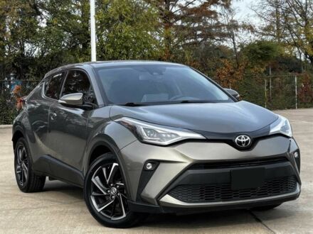 Серый Тойота C-HR, объемом двигателя 2 л и пробегом 26 тыс. км за 11000 $, фото 1 на Automoto.ua