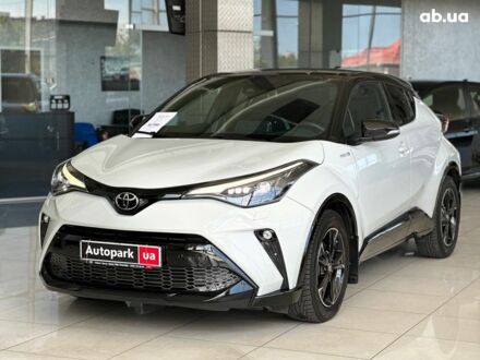 Тойота C-HR 2021 в Одессе на Automoto.ua Серый Тойота C-HR, объемом двигателя 2 л и пробегом 27 тыс. км за 30990 $, фото 1 на Automoto.ua