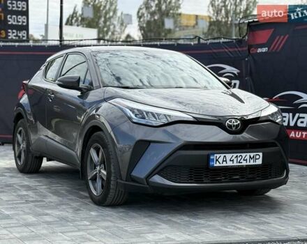 Серый Тойота C-HR, объемом двигателя 2 л и пробегом 81 тыс. км за 20999 $, фото 1 на Automoto.ua