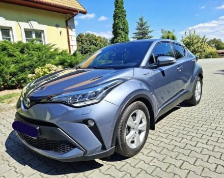 Серый Тойота C-HR, объемом двигателя 0 л и пробегом 111 тыс. км за 19500 $, фото 1 на Automoto.ua