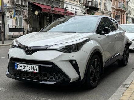 Тойота C-HR 2021 у Одесі на Automoto.ua Сірий Тойота C-HR, об'ємом двигуна 2 л та пробігом 27 тис. км за 30500 $, фото 1 на Automoto.ua