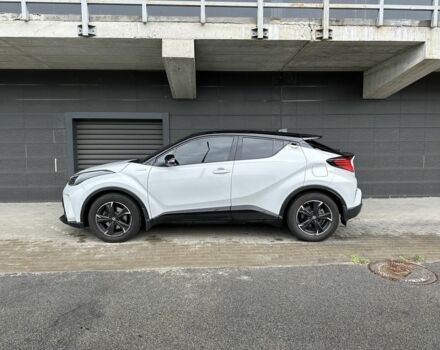 Сірий Тойота C-HR, об'ємом двигуна 2 л та пробігом 88 тис. км за 27900 $, фото 1 на Automoto.ua