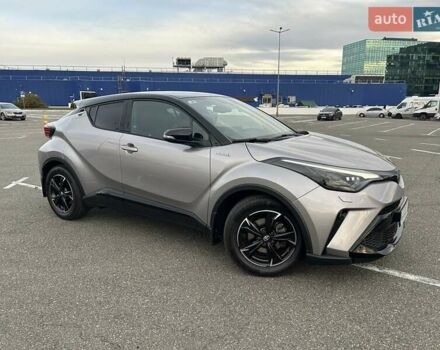 Тойота C-HR 2021 в Киеве на Automoto.ua Серый Тойота C-HR, объемом двигателя 2 л и пробегом 18 тыс. км за 30900 $, фото 1 на Automoto.ua