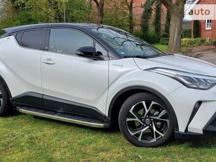 Сірий Тойота C-HR, об'ємом двигуна 1.99 л та пробігом 11 тис. км за 35000 $, фото 1 на Automoto.ua