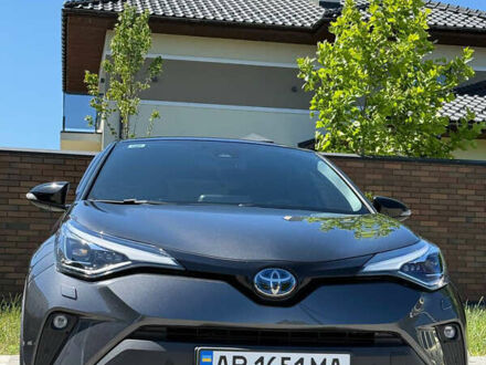 Тойота C-HR 2022 в Виннице на Automoto.ua Серый Тойота C-HR, объемом двигателя 1.99 л и пробегом 38 тыс. км за 31000 $, фото 1 на Automoto.ua