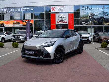 Тойота C-HR 2023 в Житомире на Automoto.ua Серый Тойота C-HR, объемом двигателя 2 л и пробегом 745 тыс. км за 42800 $, фото 1 на Automoto.ua