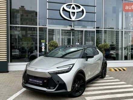 Тойота C-HR 2023 в Чернигове на Automoto.ua Серый Тойота C-HR, объемом двигателя 1.99 л и пробегом 1 тыс. км за 42294 $, фото 1 на Automoto.ua