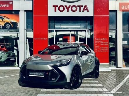 Серый Тойота C-HR, объемом двигателя 1.99 л и пробегом 8 тыс. км за 44489 $, фото 1 на Automoto.ua