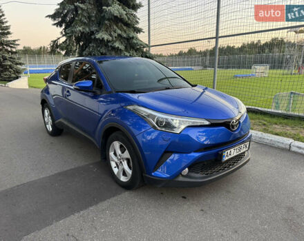 Синий Тойота C-HR, объемом двигателя 1.2 л и пробегом 70 тыс. км за 17500 $, фото 2 на Automoto.ua