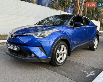 Синий Тойота C-HR, объемом двигателя 1.2 л и пробегом 75 тыс. км за 17300 $, фото 5 на Automoto.ua