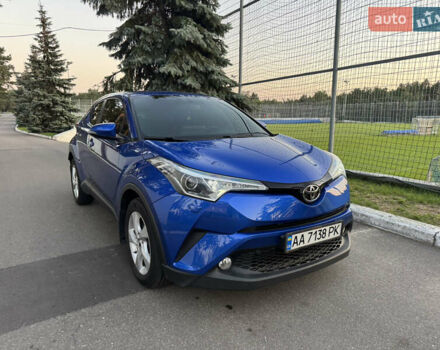 Синий Тойота C-HR, объемом двигателя 1.2 л и пробегом 70 тыс. км за 17500 $, фото 7 на Automoto.ua
