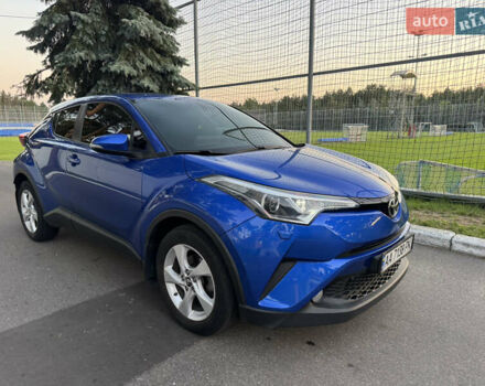 Синий Тойота C-HR, объемом двигателя 1.2 л и пробегом 70 тыс. км за 17500 $, фото 5 на Automoto.ua