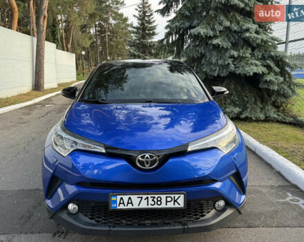 Синий Тойота C-HR, объемом двигателя 1.2 л и пробегом 75 тыс. км за 17300 $, фото 7 на Automoto.ua