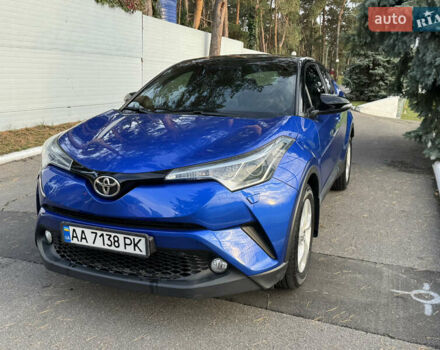 Синий Тойота C-HR, объемом двигателя 1.2 л и пробегом 75 тыс. км за 17300 $, фото 6 на Automoto.ua
