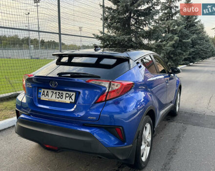 Синий Тойота C-HR, объемом двигателя 1.2 л и пробегом 75 тыс. км за 17300 $, фото 11 на Automoto.ua