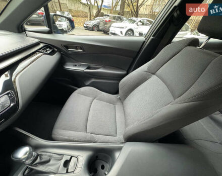 Синій Тойота C-HR, об'ємом двигуна 1.99 л та пробігом 108 тис. км за 18489 $, фото 27 на Automoto.ua