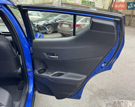 Синій Тойота C-HR, об'ємом двигуна 1.99 л та пробігом 108 тис. км за 18489 $, фото 18 на Automoto.ua