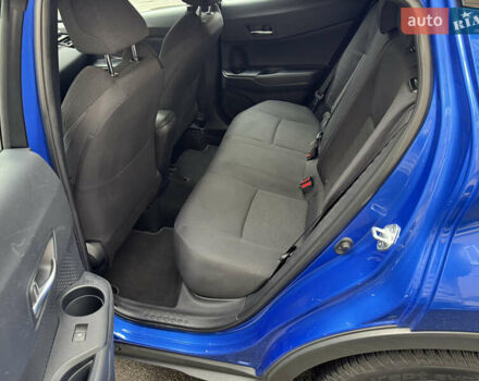 Синій Тойота C-HR, об'ємом двигуна 1.99 л та пробігом 108 тис. км за 18489 $, фото 19 на Automoto.ua