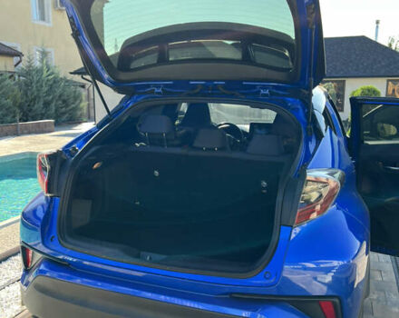 Синій Тойота C-HR, об'ємом двигуна 1.2 л та пробігом 74 тис. км за 22000 $, фото 18 на Automoto.ua