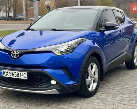 Синий Тойота C-HR, объемом двигателя 1.2 л и пробегом 105 тыс. км за 17500 $, фото 8 на Automoto.ua