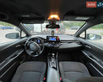 Синий Тойота C-HR, объемом двигателя 1.99 л и пробегом 126 тыс. км за 16999 $, фото 12 на Automoto.ua