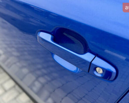 Синий Тойота C-HR, объемом двигателя 1.2 л и пробегом 105 тыс. км за 17500 $, фото 13 на Automoto.ua