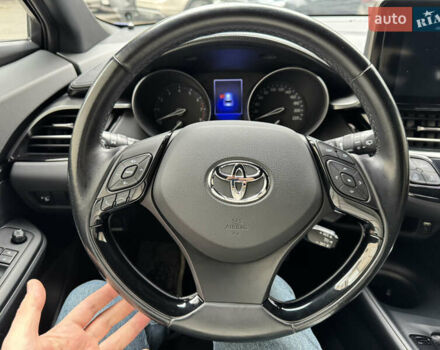 Синій Тойота C-HR, об'ємом двигуна 1.99 л та пробігом 108 тис. км за 18489 $, фото 25 на Automoto.ua