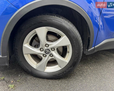 Синій Тойота C-HR, об'ємом двигуна 1.99 л та пробігом 108 тис. км за 18489 $, фото 12 на Automoto.ua