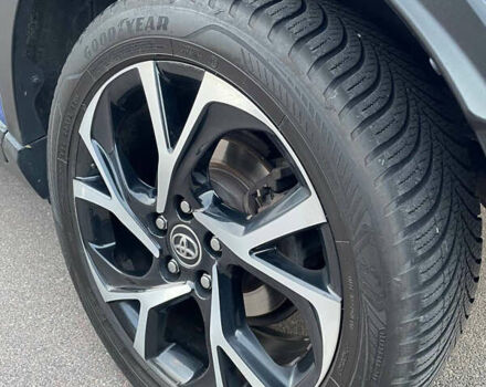 Синий Тойота C-HR, объемом двигателя 1.99 л и пробегом 126 тыс. км за 16999 $, фото 19 на Automoto.ua