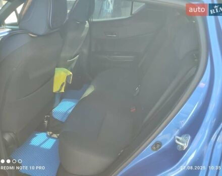 Синій Тойота C-HR, об'ємом двигуна 1.2 л та пробігом 1 тис. км за 18000 $, фото 6 на Automoto.ua