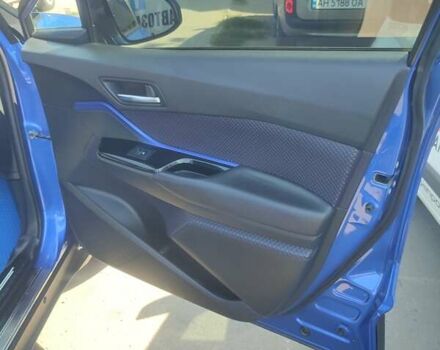 Синій Тойота C-HR, об'ємом двигуна 1.2 л та пробігом 1 тис. км за 18000 $, фото 5 на Automoto.ua