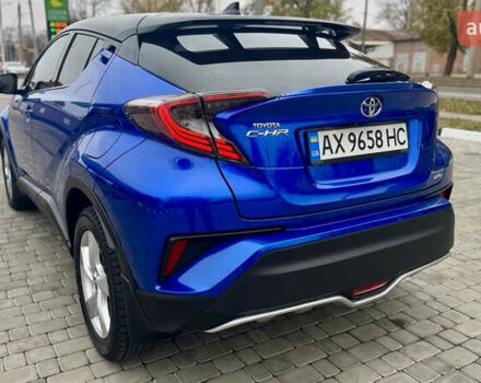 Синий Тойота C-HR, объемом двигателя 1.2 л и пробегом 105 тыс. км за 17500 $, фото 5 на Automoto.ua