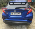 Синий Тойота C-HR, объемом двигателя 1.99 л и пробегом 63 тыс. км за 17300 $, фото 3 на Automoto.ua
