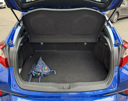 Синій Тойота C-HR, об'ємом двигуна 1.99 л та пробігом 108 тис. км за 18489 $, фото 42 на Automoto.ua