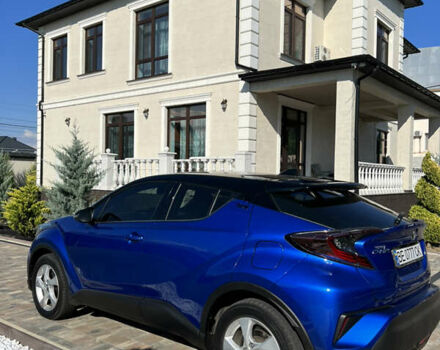 Синий Тойота C-HR, объемом двигателя 1.2 л и пробегом 74 тыс. км за 22000 $, фото 2 на Automoto.ua