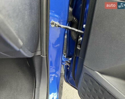 Синій Тойота C-HR, об'ємом двигуна 1.99 л та пробігом 108 тис. км за 18489 $, фото 37 на Automoto.ua
