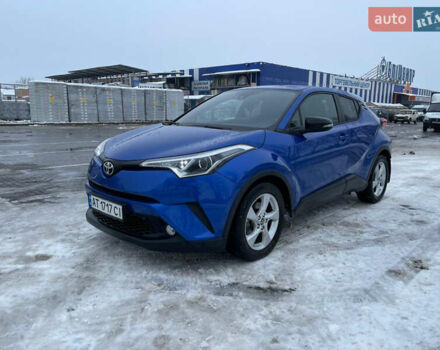 Тойота C-HR 2018 у Коломые на Automoto.ua Синій Тойота C-HR, об'ємом двигуна 1.99 л та пробігом 56 тис. км за 16300 $, фото 20 на Automoto.ua