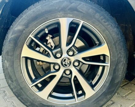 Синий Тойота C-HR, объемом двигателя 2 л и пробегом 102 тыс. км за 17500 $, фото 13 на Automoto.ua