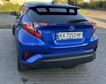 Синий Тойота C-HR, объемом двигателя 1.99 л и пробегом 101 тыс. км за 18600 $, фото 3 на Automoto.ua