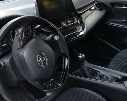 Синий Тойота C-HR, объемом двигателя 1.2 л и пробегом 110 тыс. км за 15300 $, фото 16 на Automoto.ua