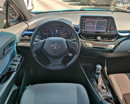 Синий Тойота C-HR, объемом двигателя 2 л и пробегом 80 тыс. км за 17790 $, фото 14 на Automoto.ua